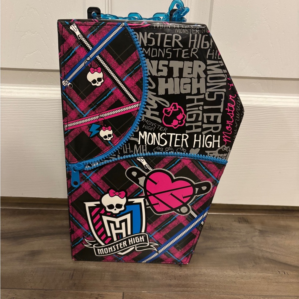 Monster High Coffin Carrying Case, TLC